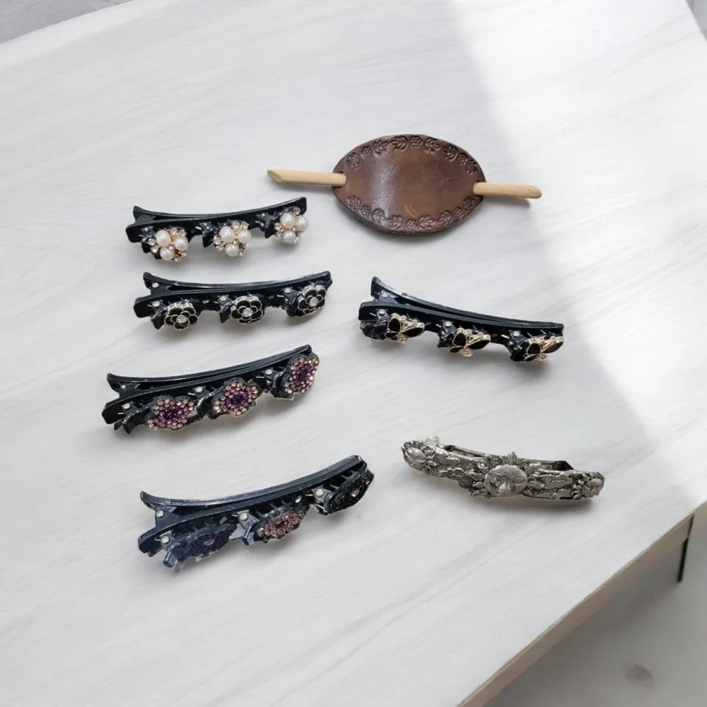 Set of 7 barrettes